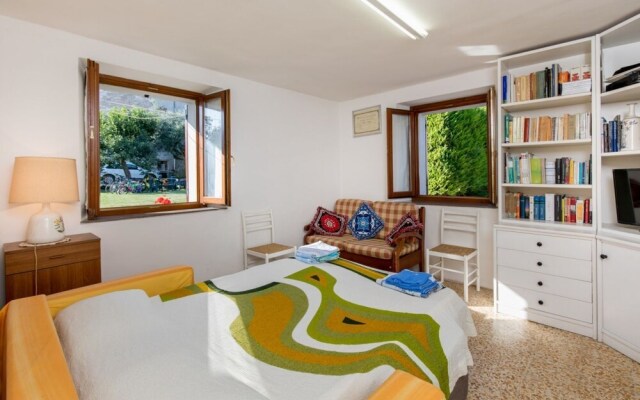 Borgo Santa Lucia Apartment with Private Parking & Garden