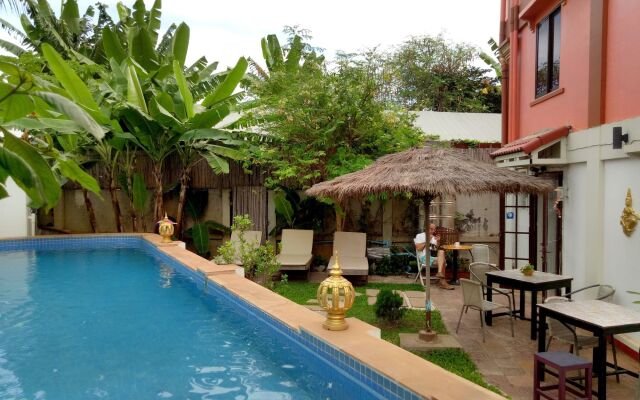 The Cashew Nut Guesthouse