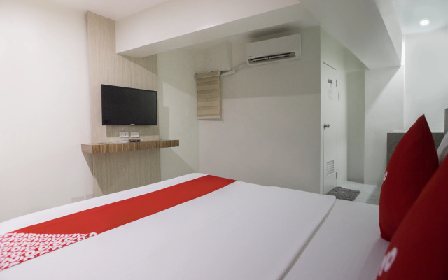 Circuit Hostel