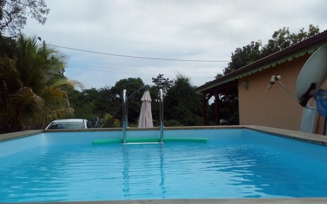 Bungalow With one Bedroom in Le Gosier, With Pool Access, Furnished Ga