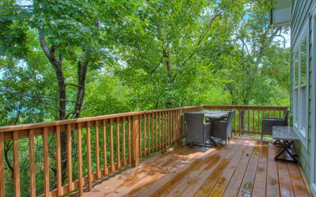 5504 Turtle Cove Community Pool
