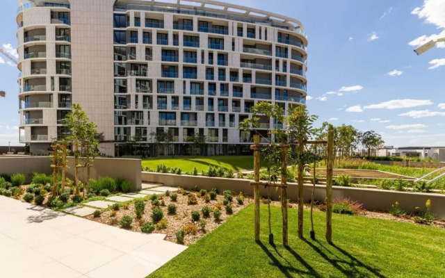 Alimama Spaces: the Pinnacle Ellipse