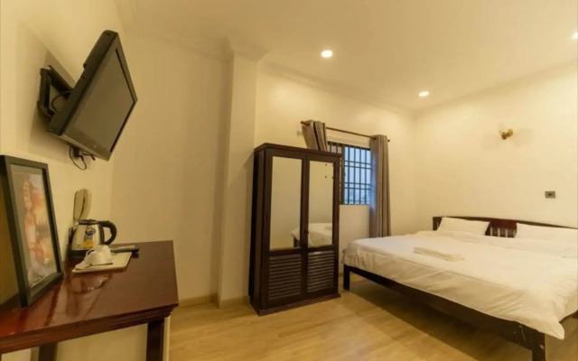 4 Rivers Hotel