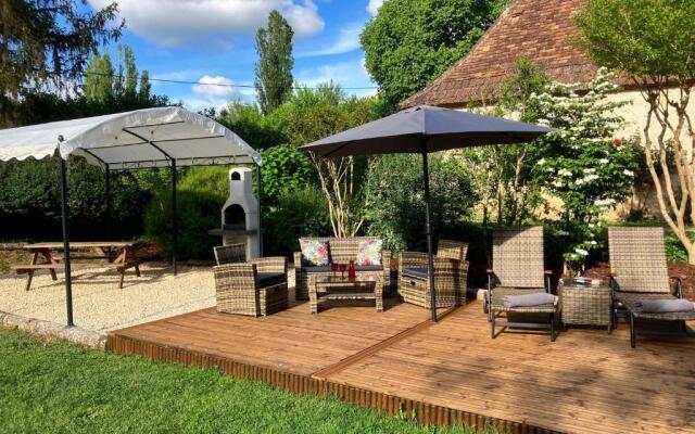 La Tuilerie Grange (Adults only gite) with two en-suite double bedrooms