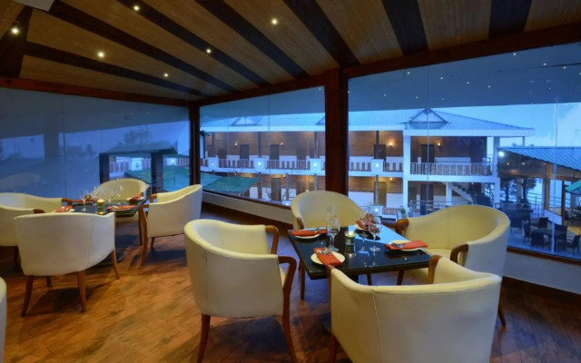 TreeHouse Chail Villas