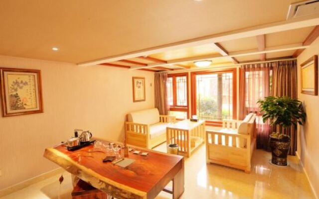 Yishan Mansion Lijiang
