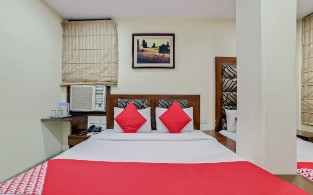 OYO 24437 Oxford Palace