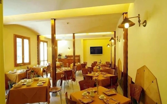 Hotel Eden