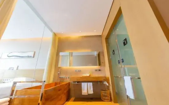 Divine Land Hotel