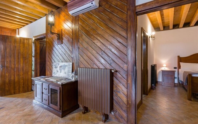 Casale Medievale-Per La Dolce Vita