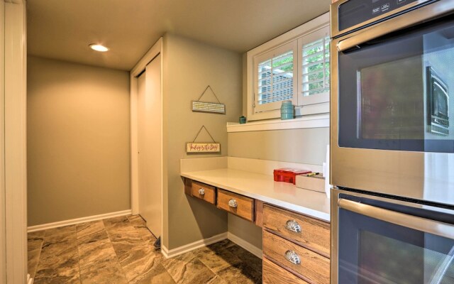 Lakefront Haven: Family-friendly Sunrise Beach Gem