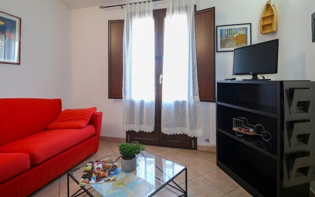Casa Lyam in Cabras With 2 Bedrooms and 1 Bathrooms