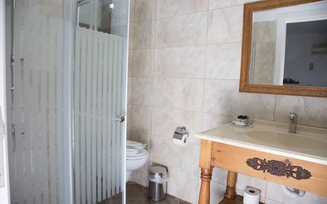 Cayirli Alacati Butik Otel