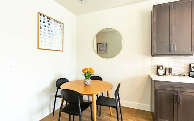 Kasa Dallas North Apartments