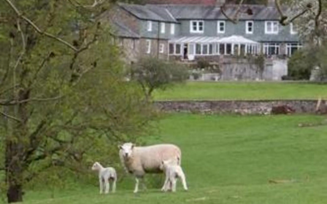 Ravenstone Lodge