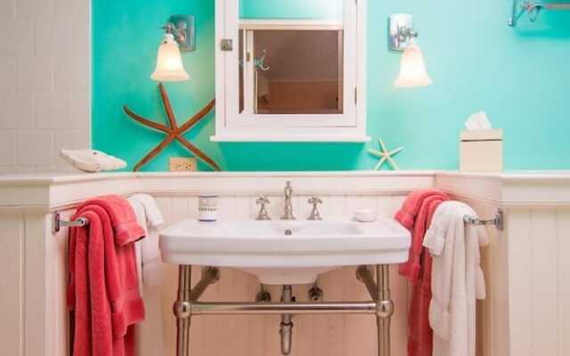 Sea Island, 6BR by Jamaican Treasures