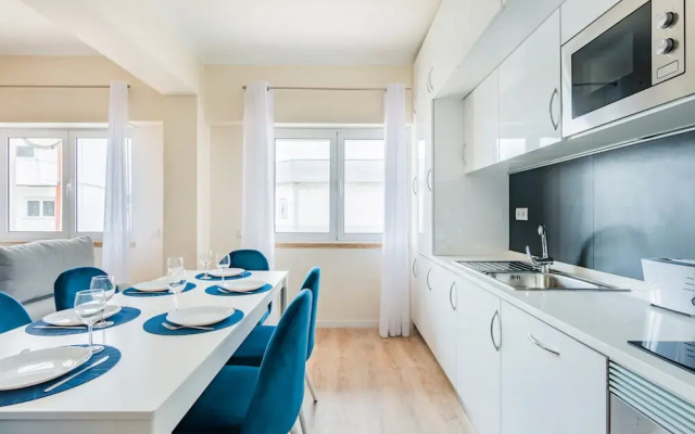 Oeiras Spacious and Modern Flat