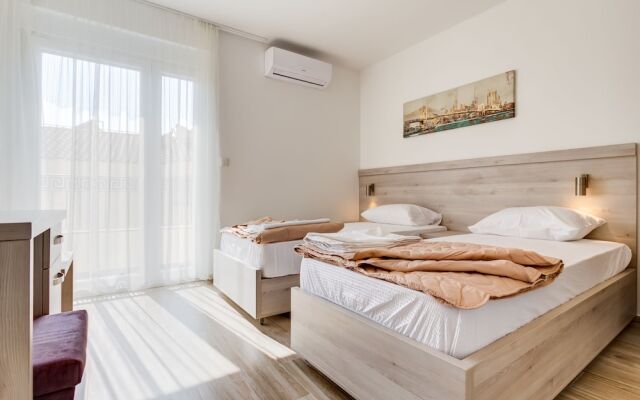 Almare apartments  Budva