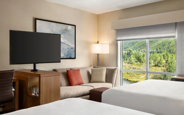 Hyatt Place Keystone / Dillon