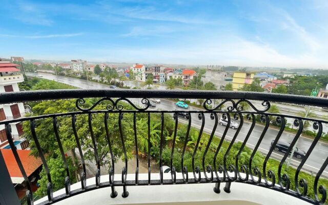 Hanoi Airport Suites Hostel & Travel