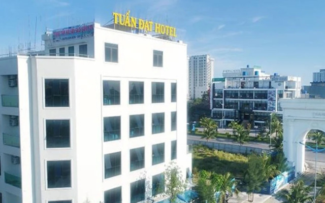 Tuan Dat Luxury Hotel FLC