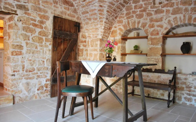 Il Trullo E Il Fortino