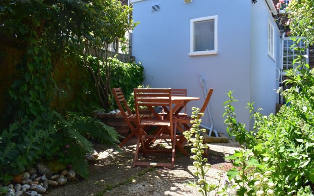 Dolphin Cottage