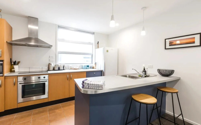 3 Bedroom Modern Townhouse in the Heart of Auckland