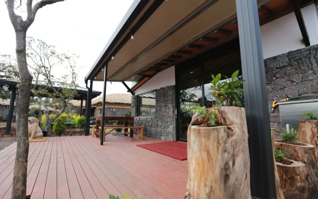 Seogwipo Chogain inn Guest House