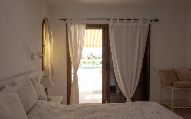 Las Carabelas 8, next to the Sea and all Amenities