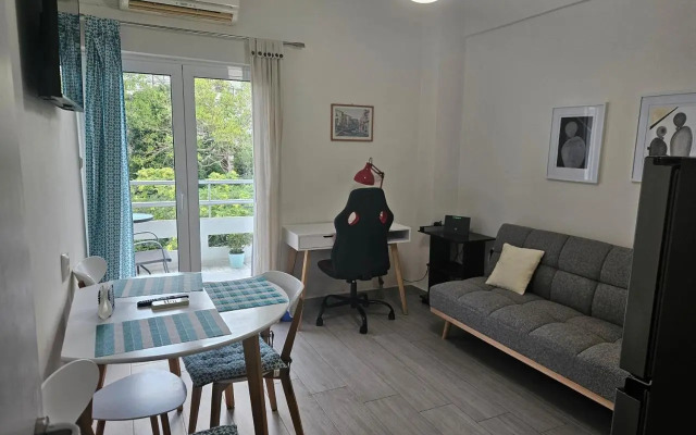 Cozy 4th floor apartment in Chania center