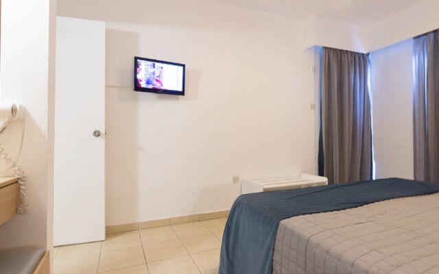 Vrissaki Hotel Apartments