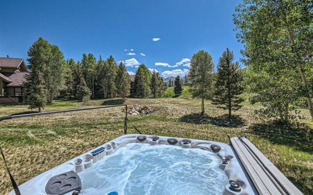 Highland Greens Spruce 3 Bedroom Townhouse by RedAwning