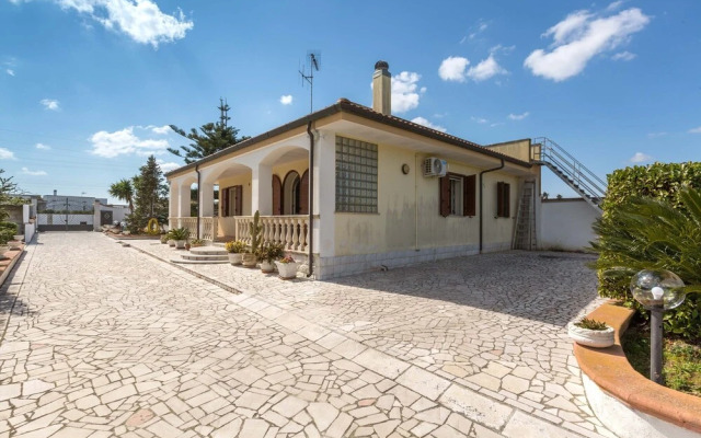 2758 Villa Ester by Barbarhouse