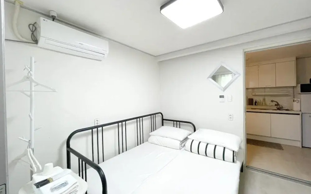 Incheon airport W Premium guesthouse