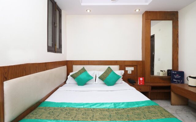 OYO 12739 Mahesh Inn