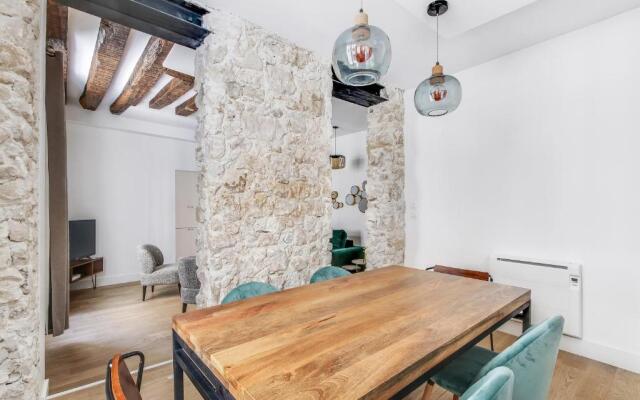 Pick A Flat's Apartment in Le Marais - rue Saint Apoline