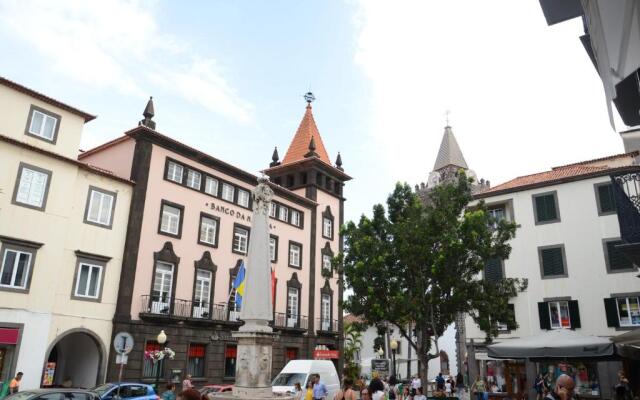 Edificio Charles 301