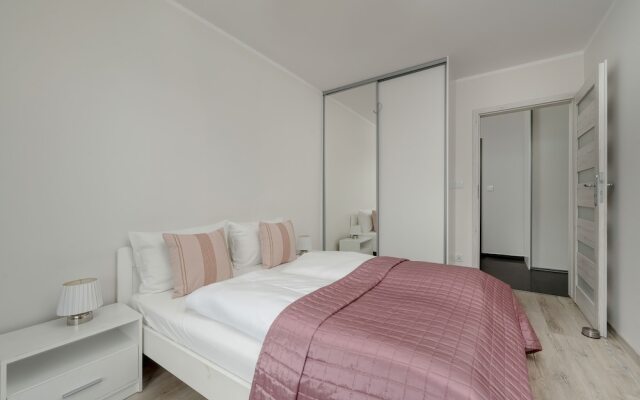 Apartment Near the River by Renters