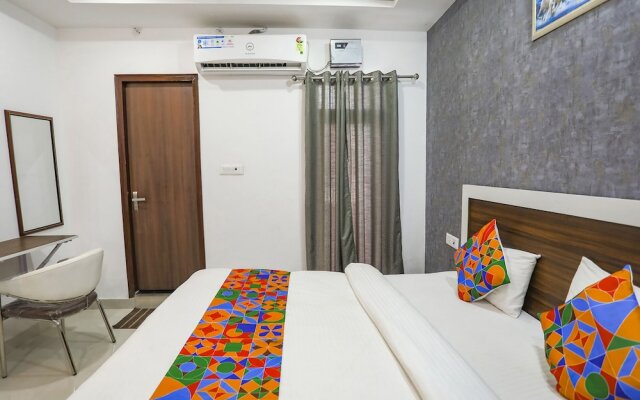 Fabexpress Vinayak Palace