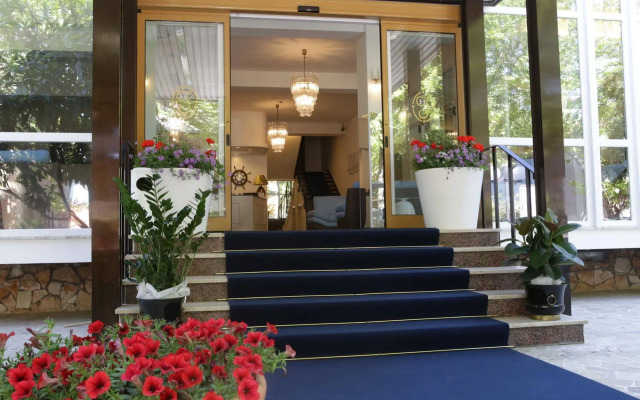New Hotel Jolie