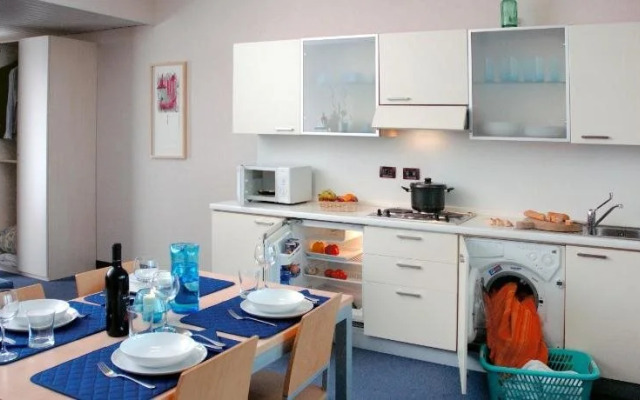 Cristoforo Colombo Apartments