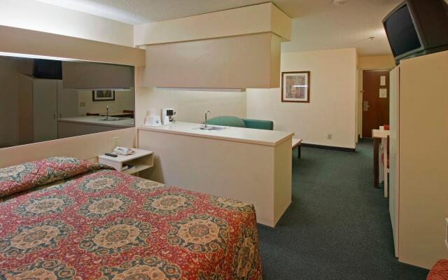 Americas Best Value Inn & Suites McDonough