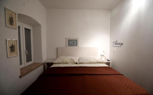 Apartment Secret Life