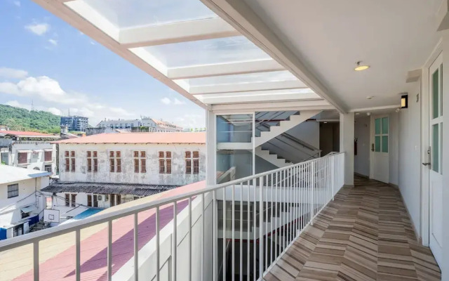 w Phenomenal 2BR w Fantastic View in Panama