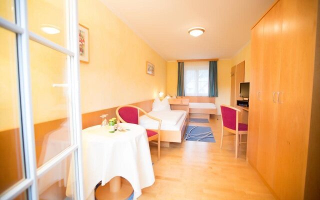 Pension Maria Theresia