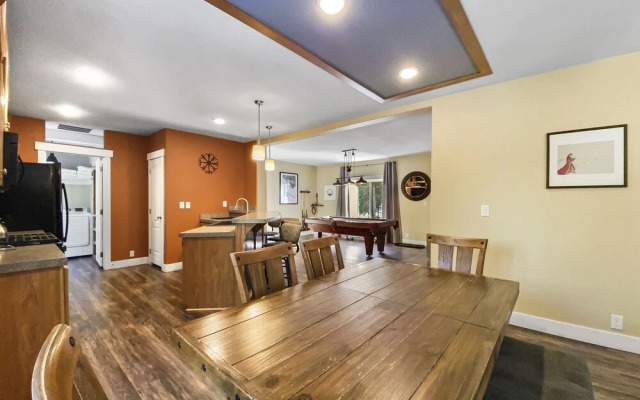 Skadi's Place 3 Bedroom Home by Redawning