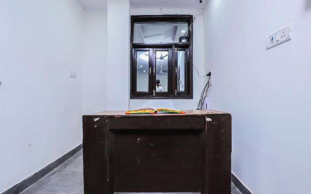 OYO 22355 Hotel Istay
