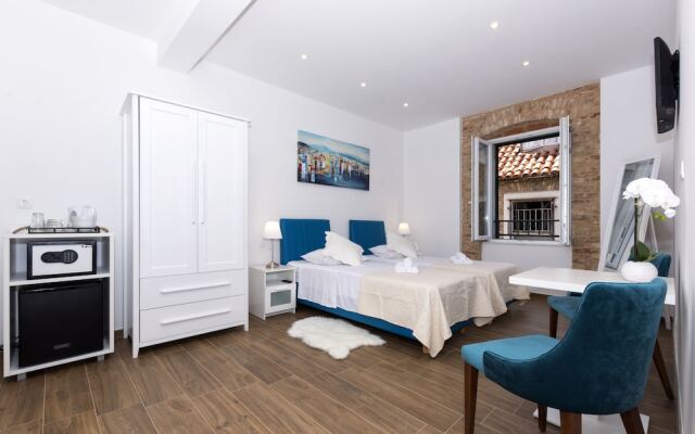 Peruzovic Rooms 3