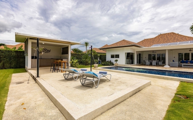 Modern 3 Bedroom Pool Villa MP22